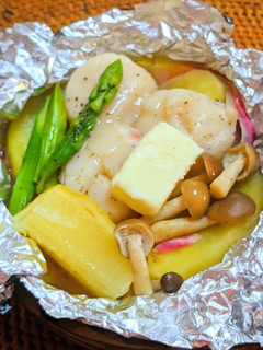 ホタテのバター牡蠣だし醤油ホイル焼き-レシピのメイン写真
