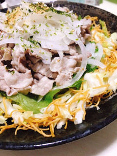 冷しゃぶうどん×無限キャベツ-レシピのメイン写真