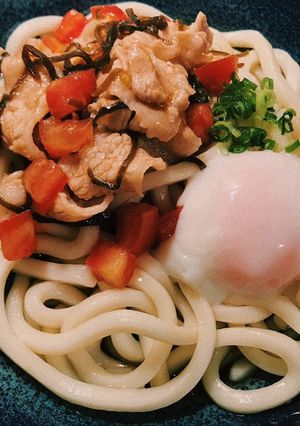 【夏にオススメ】豚とトマトの塩昆布うどん-レシピのメイン写真