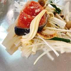 รูปของ 銀鮭と帆立のホイル焼き(バターポン酢)