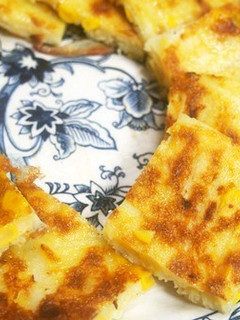 コーンと玉ねぎのチヂミ!甘くて美味♪-レシピのメイン写真