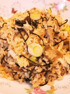 キノコと塩こぶのレモンチャーハン-レシピのメイン写真