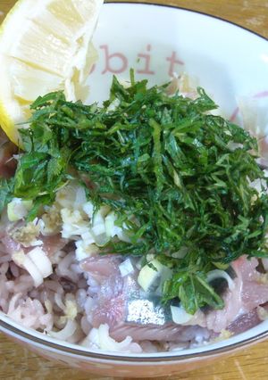 シンプルな香草さんま丼-レシピのメイン写真