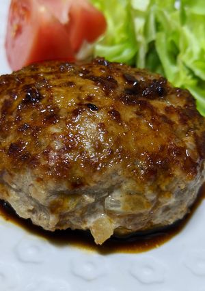 パサパサ卒業!肉の旨味たっぷりハンバーグ-レシピのメイン写真