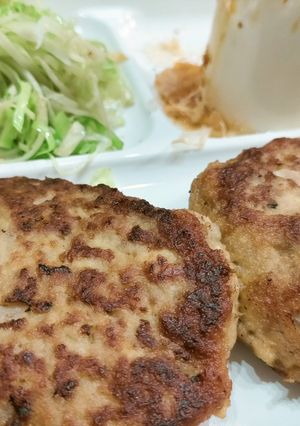 ひき肉少なめ、豆腐多めのハンバーグ♪-レシピのメイン写真