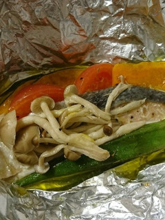 オリーブ油でさっぱり夏野菜と鮭ホイル蒸し-レシピのメイン写真