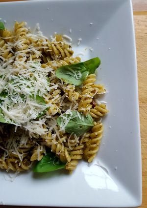 英国発☆バジルのぺストで作る簡単パスタ-レシピのメイン写真