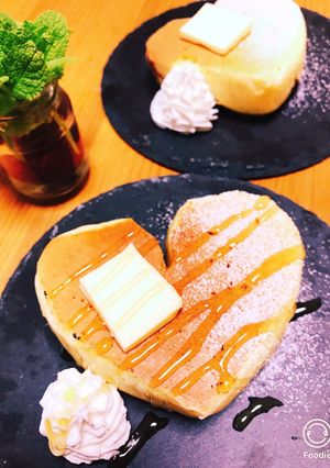 HMで極厚ホットケーキ-レシピのメイン写真