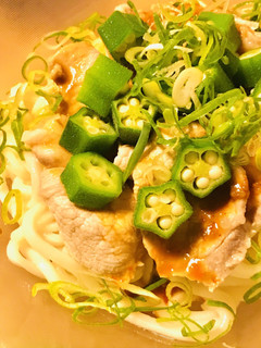 プチッとうどん使用●豚しゃぶ冷やしうどん-レシピのメイン写真