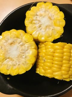 お湯から茹でる●トウモロコシ-レシピのメイン写真