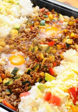 ホットプレートで夏野菜タコライス-レシピのメイン写真