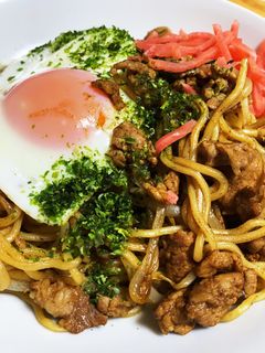 焼きそば目玉焼きのせ-レシピのメイン写真