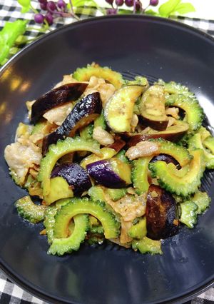 茄子とゴーヤの味噌炒め-レシピのメイン写真