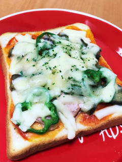 朝食やおやつに!簡単ピザトースト-レシピのメイン写真