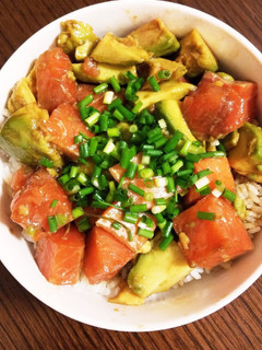 簡単☆サーモンとアボカドの漬け丼☆-レシピのメイン写真