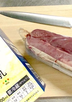 生肉や魚は牛乳パックのまな板で切ろう！-レシピのメイン写真