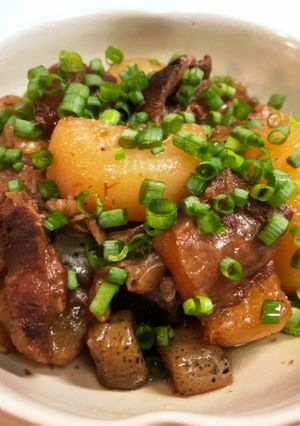 ストウブで作るトロトロ牛すじ肉大根-レシピのメイン写真