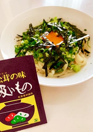 お吸いものの素で釜玉バターうどん-レシピのメイン写真