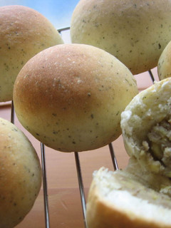 お茶パンで栗あんぱん-レシピのメイン写真