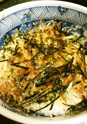 かんたん丼●海苔＆カツオ節ごはん-レシピのメイン写真