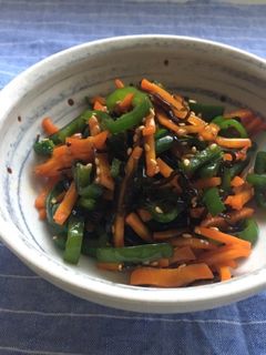 お弁当に♪ 人参とピーマンの炒めもの-レシピのメイン写真