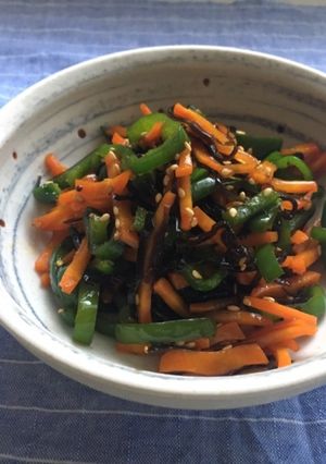 お弁当に♪ 人参とピーマンの炒めもの-レシピのメイン写真