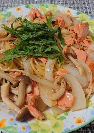 鮭としめじの和風パスタ-レシピのメイン写真