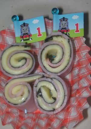 お弁当に♪ハムチーズのりのぐるぐる巻き-レシピのメイン写真