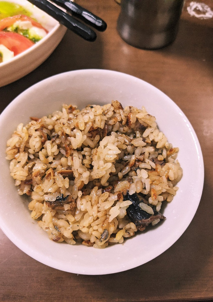 鰯の蒲焼き缶で炊き込みご飯♪-レシピのメイン写真