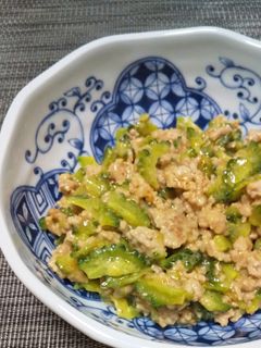 ゴーヤの味噌マヨそぼろ炒め-レシピのメイン写真