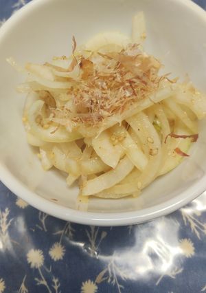 新玉ねぎのめんつゆごま和え-レシピのメイン写真