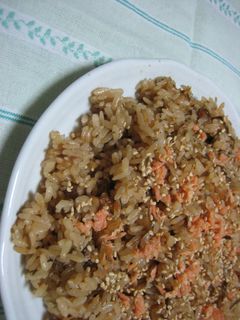 ☆塩昆布と梅干のさっぱり炊き込みご飯☆-レシピのメイン写真