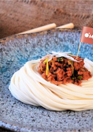 OMNIミンチとねぎ青山椒の汁なし麺-レシピのメイン写真