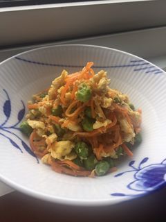 副菜!人参とグリンピースの卵炒め-レシピのメイン写真