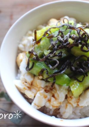 ｍ豆腐ときゅうりの塩昆布ごま油丼-レシピのメイン写真