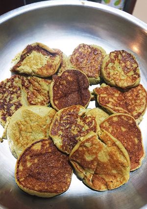 小麦粉無し✩アボカドとバナナのパンケーキ-レシピのメイン写真