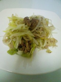 ★キャベツもやし豚肉のニンニク炒め★-レシピのメイン写真