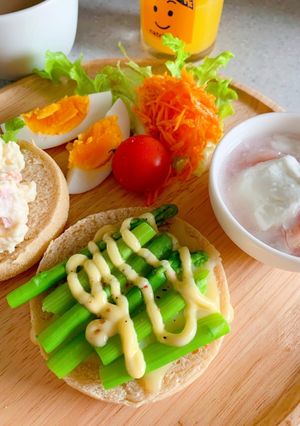 アスパラマヨチーズオープンサンド-レシピのメイン写真