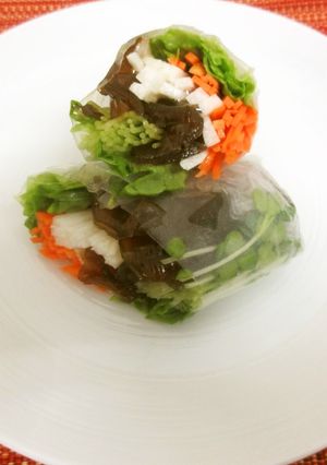 茎ワカメ煮を使って生春巻き-レシピのメイン写真