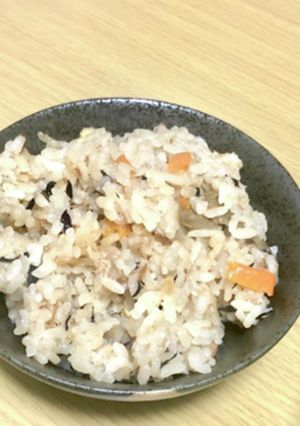 簡単炊き込みご飯-レシピのメイン写真