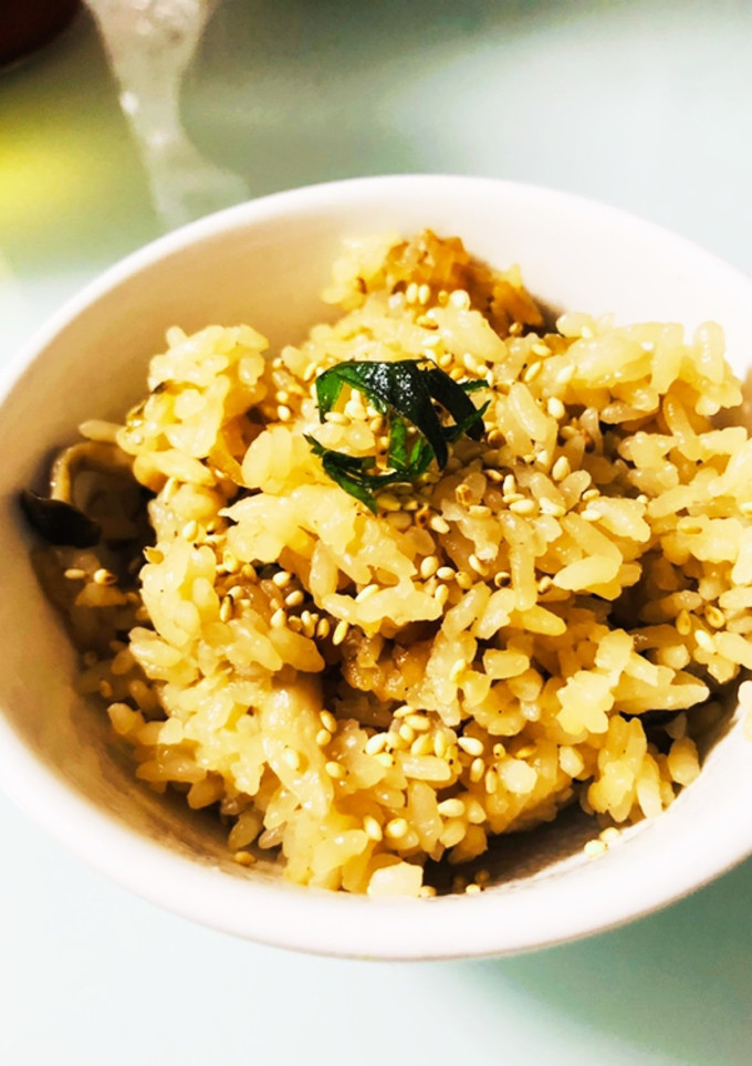 シメジと塩昆布の炊き込みご飯-レシピのメイン写真