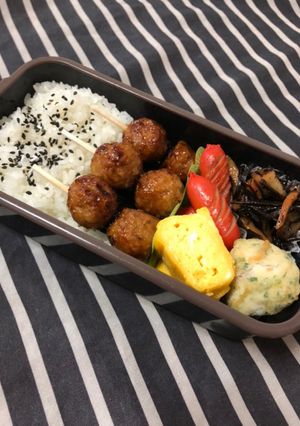 男子高校生弁当★ 46 つくね串弁当-レシピのメイン写真