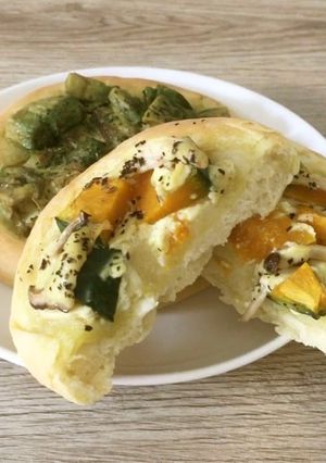 強力粉と薄力粉で作るミニピザ☆-レシピのメイン写真