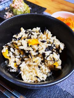 麺つゆで簡単!ひじき炊き込みご飯-レシピのメイン写真