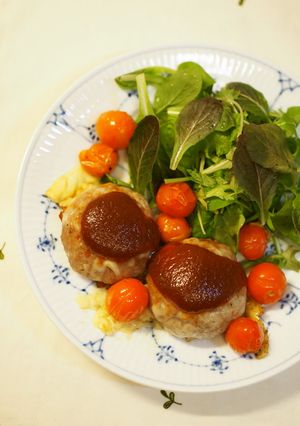 魚焼きグリルで！ふっくらハンバーグ-レシピのメイン写真