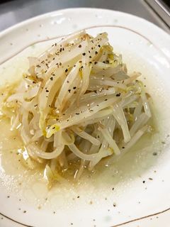 ご飯が進むもやし炒め♪-レシピのメイン写真