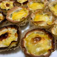 รูปของ 餃子の皮deミニかぼちゃキッシュ