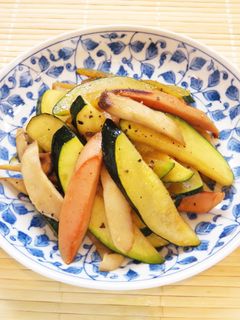 ☺ズッキーニと魚肉ソーセージの炒め物☺-レシピのメイン写真