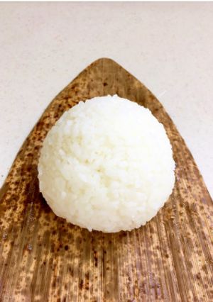 昭和の★塩だけの大おにぎり(鬼切り)-レシピのメイン写真