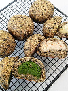 オートミール胡麻饅頭☆おからあんこ-レシピのメイン写真